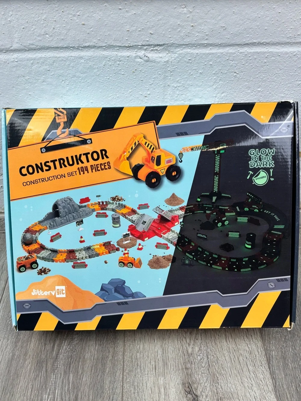 Construction Site & Trucks Track Set Like New